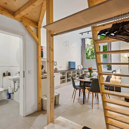 Apartview - Wlan - Zentral - Ruhig アパート *
